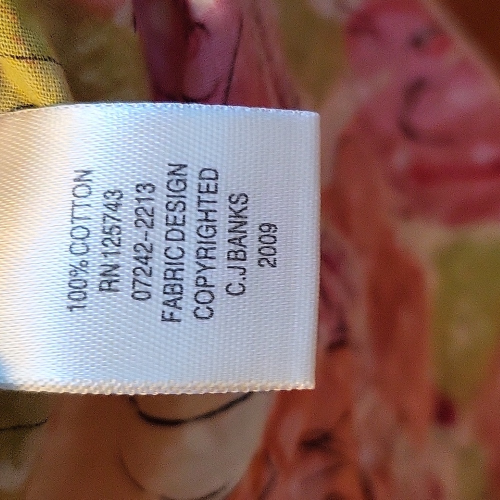 Fun blouse! - Picture 6 of 7